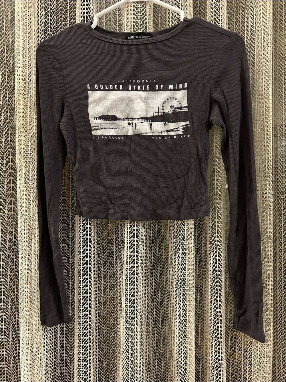 Streetwear Society Black Long Sleeve Cropped Graphic Tee - California Print